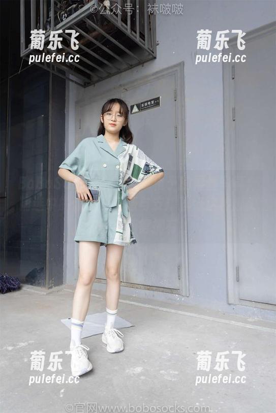BoBoSocks袜啵啵-稚予 BoBoSocks袜啵啵 - 稚予的黑丝写真:精选中的惊响,美感与支撑就好这种脚尖加固你值得拥有!