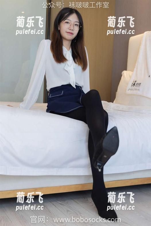 BoBoSocks袜啵啵 - 糯米玩转无圣光写真，一张肉丝脚尖加固款诠释了皮肉与智慧！