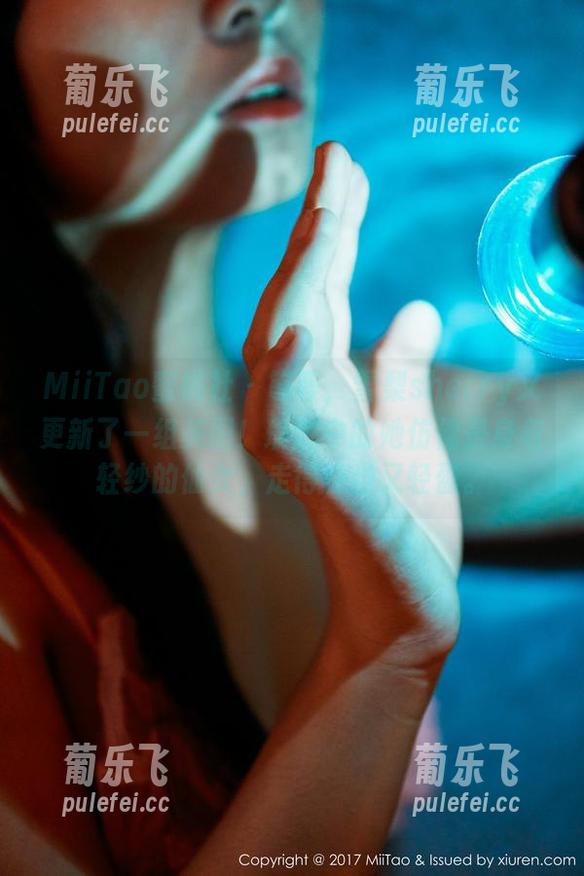 MiiTao蜜桃社-雪梨sherry MiiTao蜜桃社 - 等等,雪梨sherry又更新了一组美图!瑜伽中的她仿佛是身着轻纱的仙女,走得稳当又轻盈。