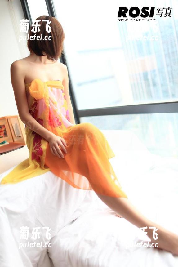 ROSI写真 ROSI兔女郎:当你以为兔子只有耳朵,其实还有个性套图!