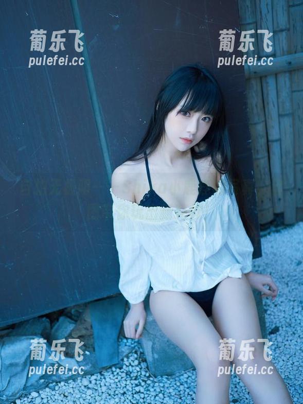 Shika小鹿鹿 自拍无极限——Shika小鹿鹿的写真,套图带你玩出新花样!
