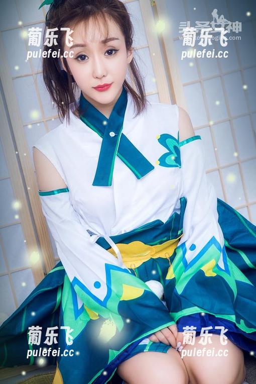 TouTiao头条女神-刘芸熙 TouTiao头条女神 - 刘芸熙,这组JK图片让我短暂失语了,真的是…