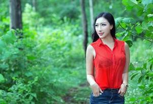 TuiGirl推女郎 – 艾栗栗高清居家照：撑着毛巾也能流露出高冷范儿？