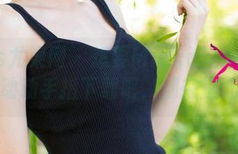 UGirls尤果网 – 想要Mikka涵涵的花嫁写真？动动手指下载吧，别在这儿磨蹭。