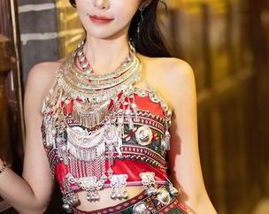 XIAOYU语画界 – 谁能想象徐莉芝Booty的夏天作品集，竟有这样的魔力，让人忍不住多看几眼。