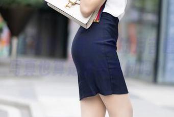 XIAOYU语画界 – 学校里的月音瞳：这种写真也算是特殊教材吗？
