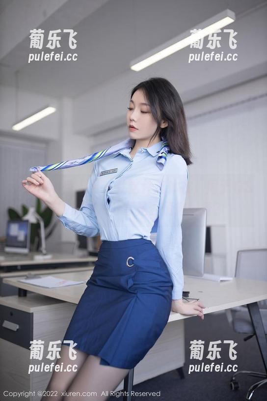 Xiuren秀人网 - 就这件连体衣，周于希Sally的图片分享是否值得一看？