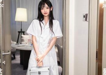 Xiuren秀人网 – 观看李可儿的少女作品,明明就是在撩拨…我也想变身!