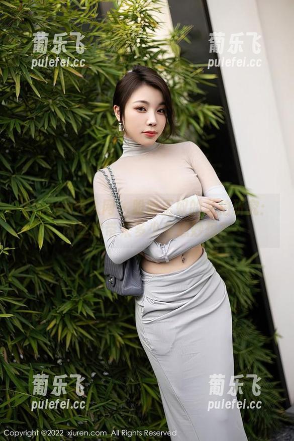 Xiuren秀人网-盼盼玉奴 Xiuren秀人网 - 盼盼玉奴的私拍研究:肉丝能带来多少奇思妙想?