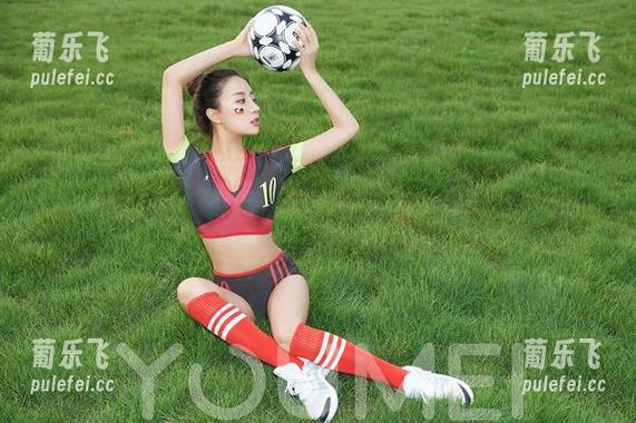 YouMi尤蜜荟 - 卓娅祺剧透：美图下载后你的生活会突然变得不一样？