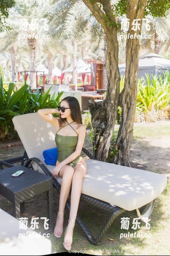 YouMi尤蜜荟-小海臀Rena YouMi尤蜜荟 - 看小海臀Rena的女王美图,心中默默想:到底是我的审美又提高了,还是根本停不下来了呢?