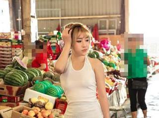 aiss – 索菲不仅是博主，还是个秋日女神！细品这组写真，每一张原图都在诉说故事。