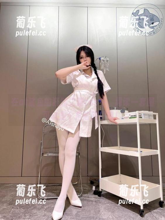 在at鲨鱼的狂赌之渊cos中，阅读一套图可以是个危险旅程哦！