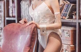 coser衣衣的兔女郎全套图,不下载就等着被鄙视吧?