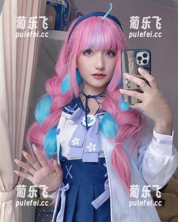 roroki骷髅姬 roroki骷髅姬毛衣写真,有种意想不到的过于亲密