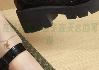 丽柜 – 在线观看！慕子在天台的写真新发现