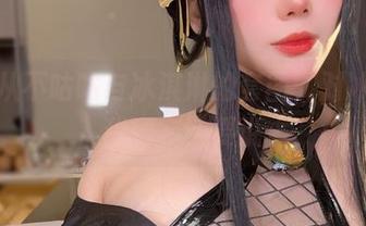 九言从不咕咕与冰淇淋的套图,对冰冷的甜蜜有话要说