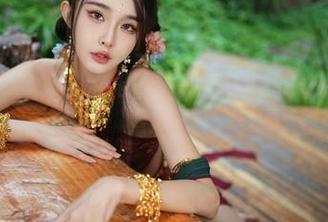 原图里的妲己，余多多Dudu和她的“古风诱惑力”能不能再往后一点儿？！