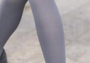 兔玩映画的美图精选:带着半透明的制服和光滑腿部的暧昧