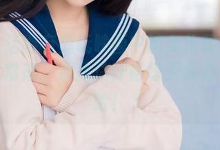 如果生活能有兔玩映画中的女仆和兔女郎的照片常态，那我估计得每天乐开花，哈哈！