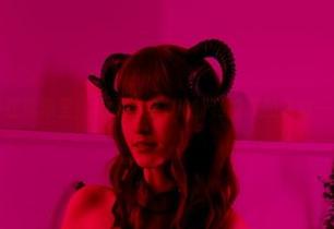 这种陪伴在泳池里，北哥完全OK的私拍美图我能一看再看。