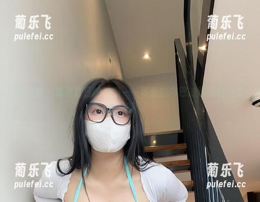 微密圈 - 追逐夏日的涟漪——可爱的肉巴的泳池私房原图