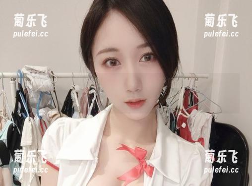 微密圈 - 小玉吃果冻又来了，丝袜原图就像一杯咖啡，苦涩而让人着迷～