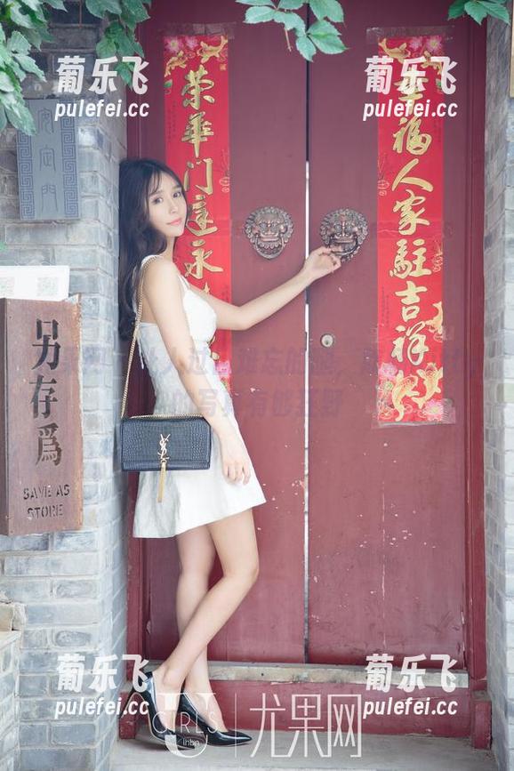 尤果网 - 让人过目难忘的腿，欣杨Kitty的写真有够狂野