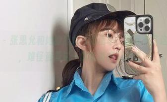 微密圈 – 张思允和她的烈焰玫瑰房车,图片多了这么一组,难怪资源这一波会被疯狂点赞。