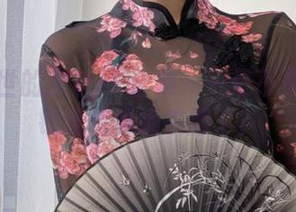 抖娘利世的灰色JK合集——是不是又要掏钱给偶像换衣服了？