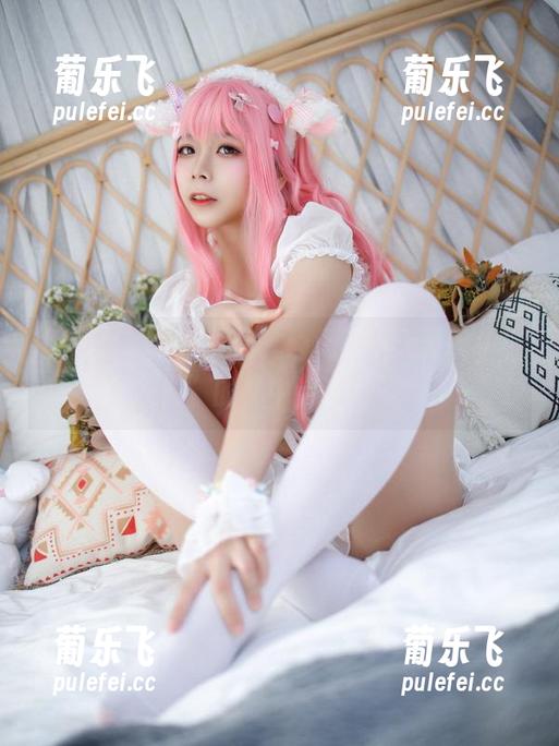 图库里的“精灵们”：无颜小天使wy“做”的林中诗意写照