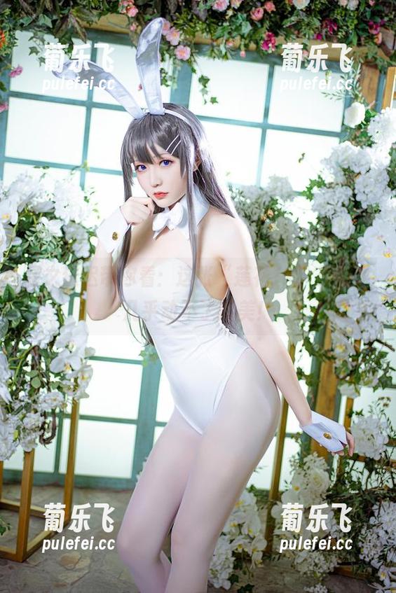 星之迟迟 星之迟迟带你看:这张“莲花JK”原图,几乎动不了的美!