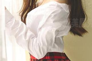 果团网 – 通灵儿棉袜的高清美图秀：旋转吧，小袜袜！