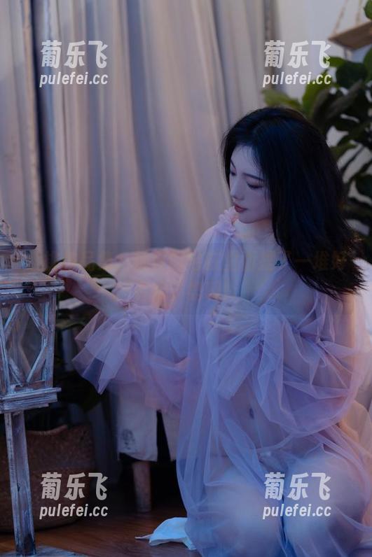 红桃作品集，桃良阿宅在里面摆了一堆好看的姿势啊！