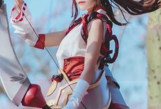桜桃喵的比基尼写真：果然，是显眼又亮眼的绝配！
