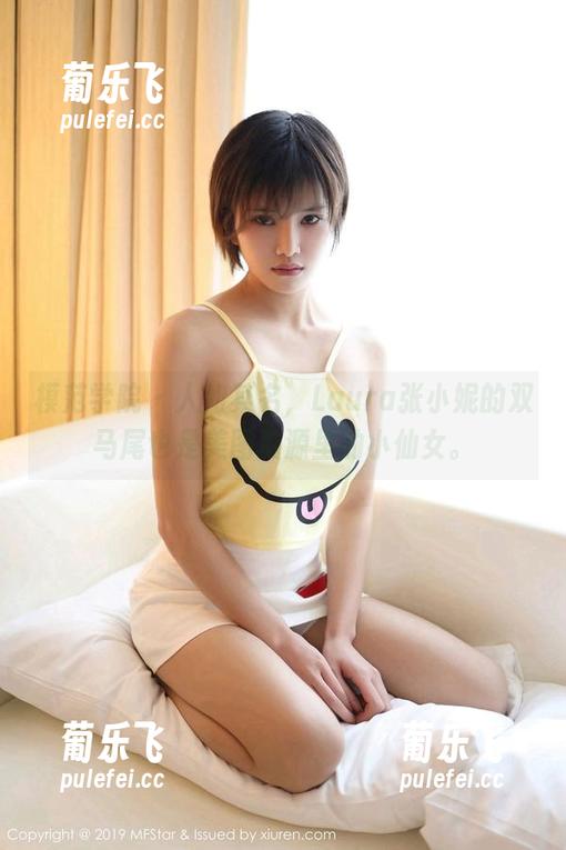 模范学院-Laura张小妮 模范学院 - 人如其名,Laura张小妮的双马尾也是美图资源里的小仙女。