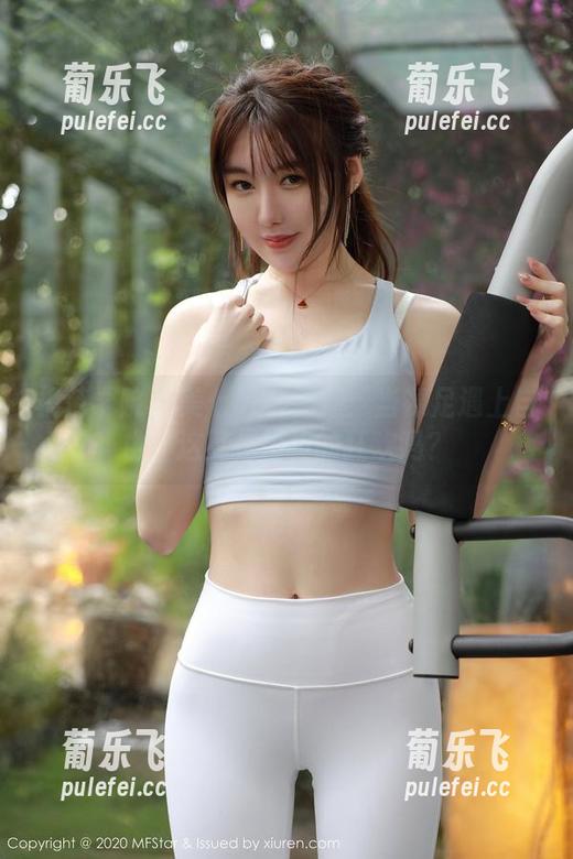 模范学院 - 美七Mia图册：当裸足遇上自由，这算是脚步的狂欢吗？