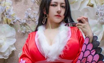 樱晚gigi的壁纸合集里，这衬衫仿佛发出了温柔的呼唤。