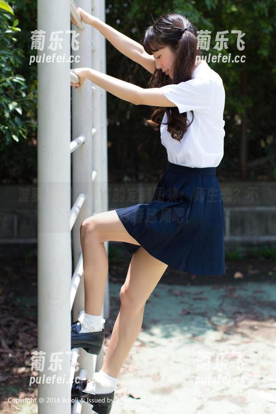 波萝社-夏美酱 波萝社 - 夏美酱的定制图集:师生恋?不如说是青春迷局吧!