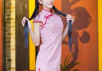 爱蜜社 – 乐乐Mango在线制服写真——这是你没见过的版本