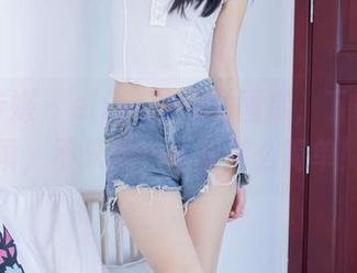 物恋传媒 – elise的修女图库，下载需谨慎，不只是一幅画那么简单！