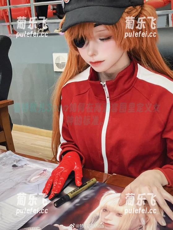 特软儿Sona 看特软儿Sona如何在高清套图里定义女神的标准。