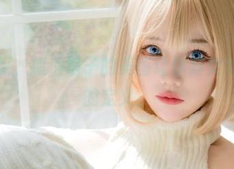 高清捕捉，狐洛洛子的美图让你对女仆有了新的定义。