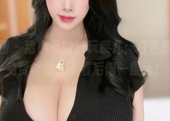 微密圈 – 猪小七的新玩意儿：白色原图，免费领取，不看后悔一整天！