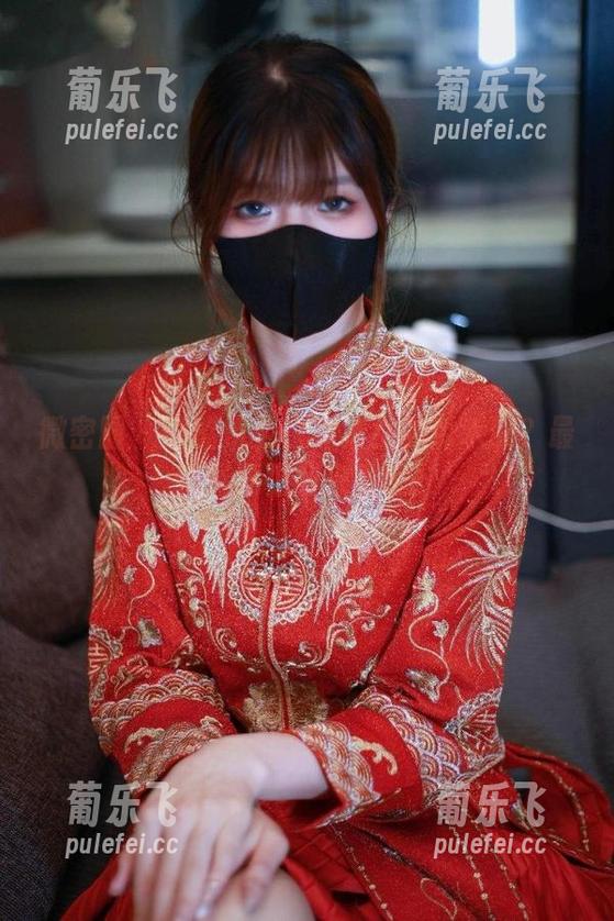 白龙猫女 微密圈 - 谁能抗拒白龙猫女的秀禾服?最新资源福利来看啦!