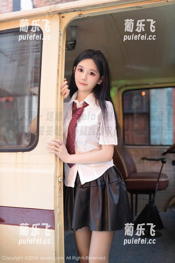 秀人网-Angela小热巴 秀人网 - 这组Angela小热巴最新比基尼资源,妥妥让人怀疑我的审美再一次崩塌!