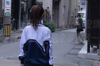 秀人网 – 不得不说，Olivia童安琪的蕾丝福利图片很敢玩，这个姿势我…咳咳