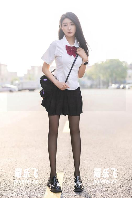 秀人网-瑞瑞ruirui 秀人网 - 当瑞瑞ruirui遇上万圣节:原图写真背后的恐怖趣事