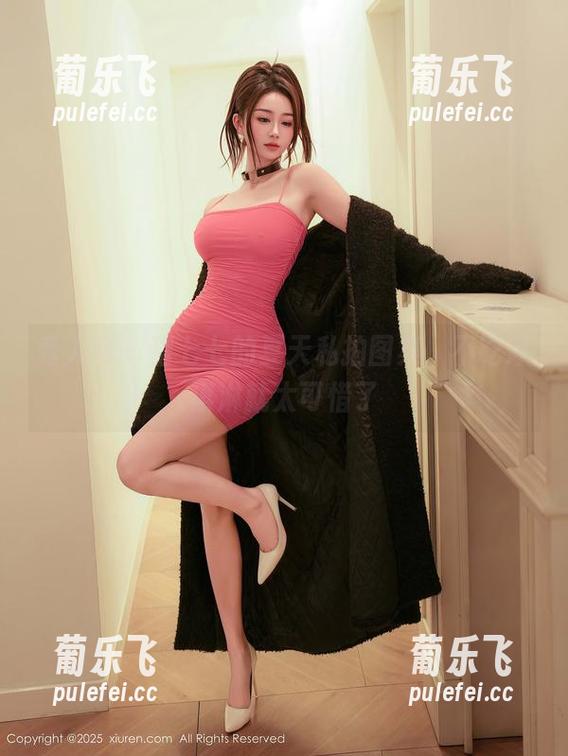 秀人网-甜七七 秀人网 - 甜七七的夏天私拍图集,不吃冰淇淋就太可惜了