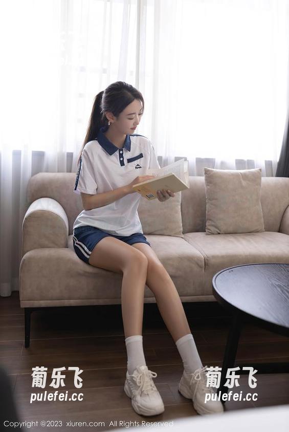秀人网-萌白酱 秀人网 - 萌白酱的校服图片,分享一下,让你体验到不一样的“学习秀”。
